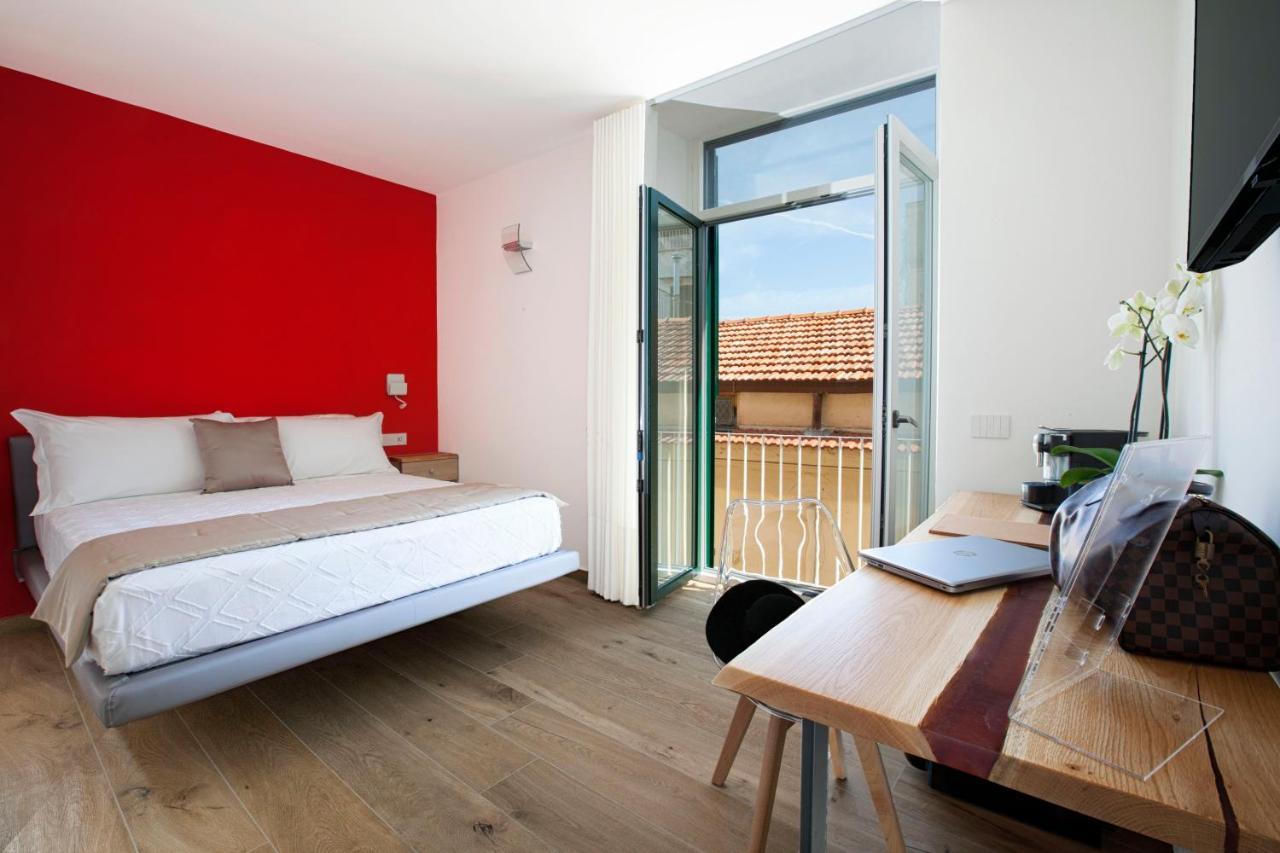 Yourhome - Lidia Rooms & Suites ซอร์เรนโต ภายนอก รูปภาพ
