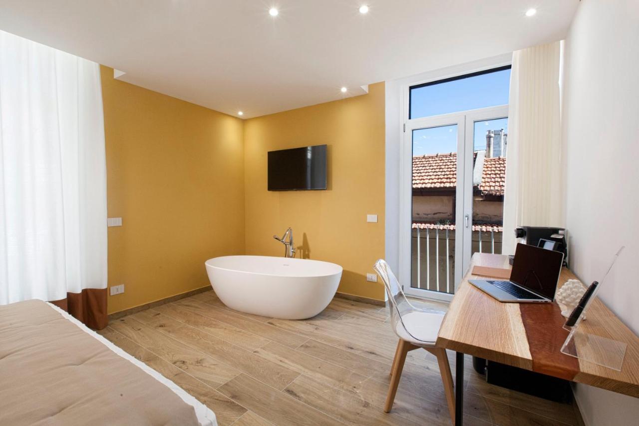 Yourhome - Lidia Rooms & Suites ซอร์เรนโต ภายนอก รูปภาพ