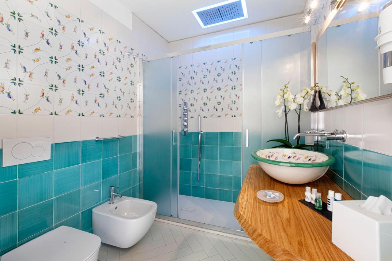 Yourhome - Lidia Rooms & Suites ซอร์เรนโต ภายนอก รูปภาพ