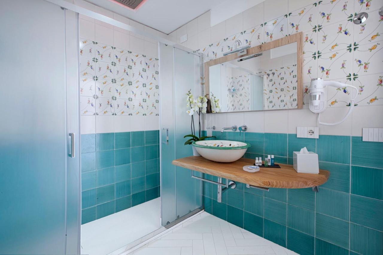 Yourhome - Lidia Rooms & Suites ซอร์เรนโต ภายนอก รูปภาพ
