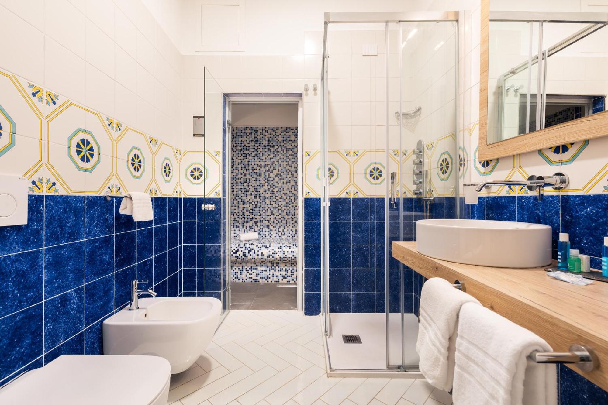 Yourhome - Lidia Rooms & Suites ซอร์เรนโต ภายนอก รูปภาพ