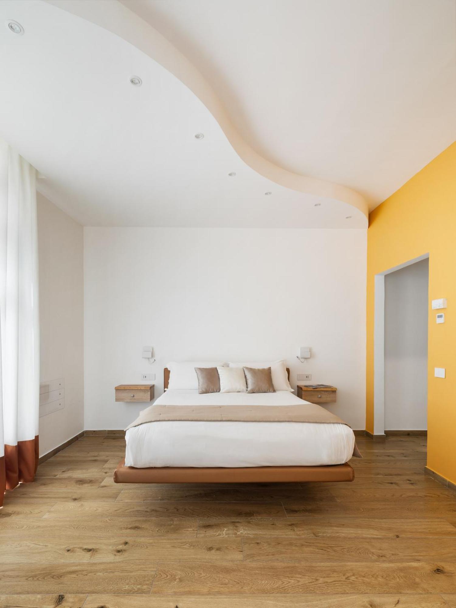 Yourhome - Lidia Rooms & Suites ซอร์เรนโต ภายนอก รูปภาพ