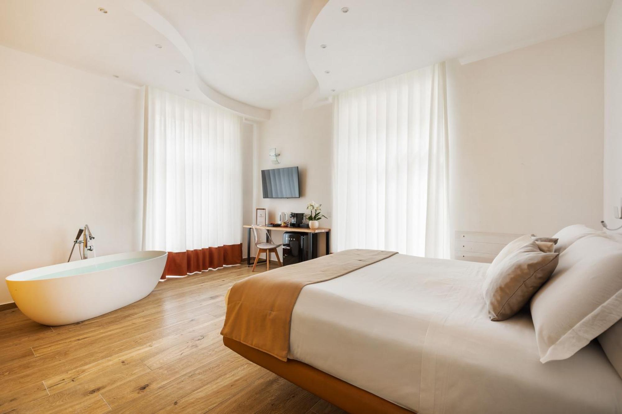 Yourhome - Lidia Rooms & Suites ซอร์เรนโต ภายนอก รูปภาพ