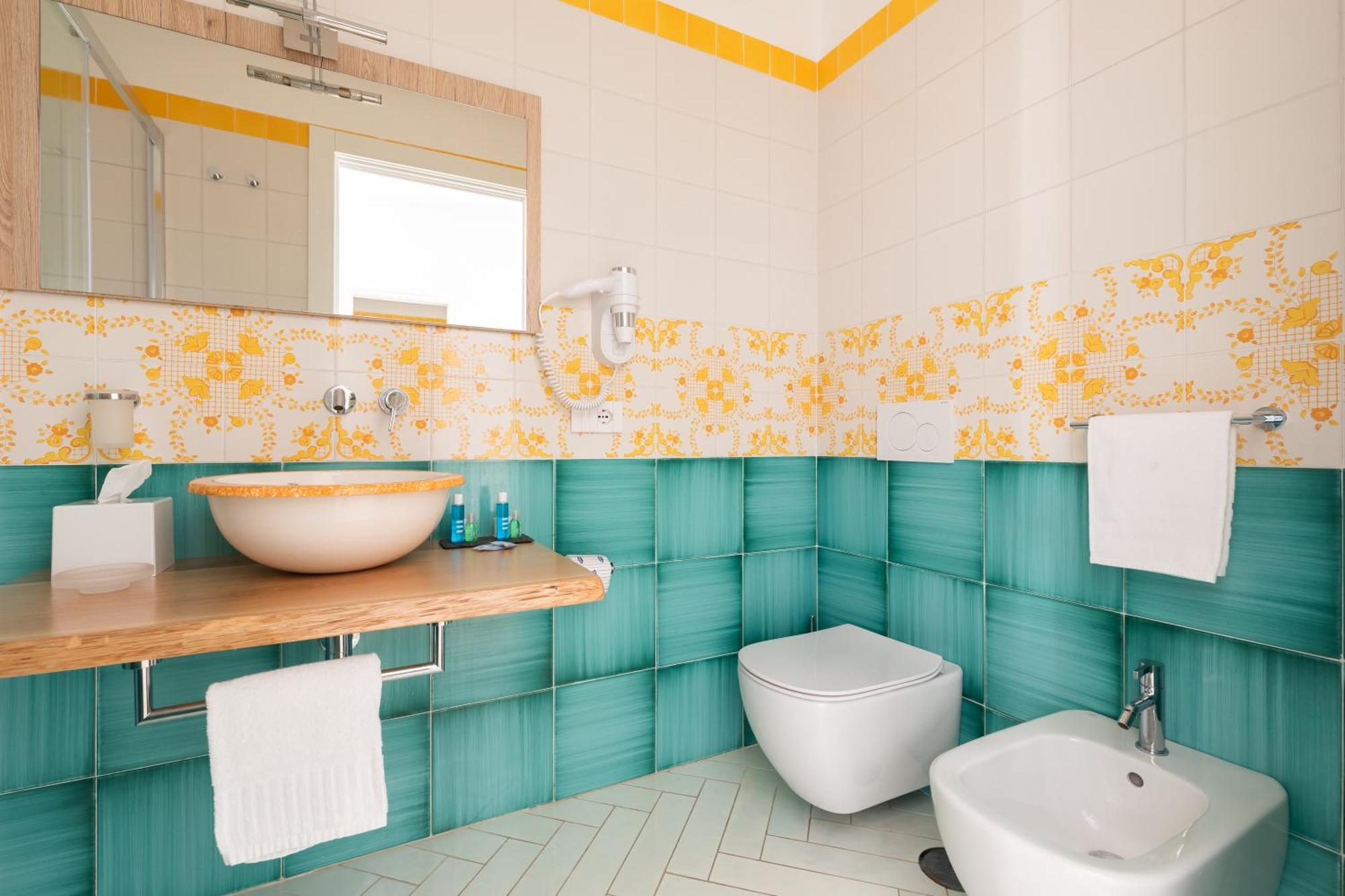 Yourhome - Lidia Rooms & Suites ซอร์เรนโต ภายนอก รูปภาพ