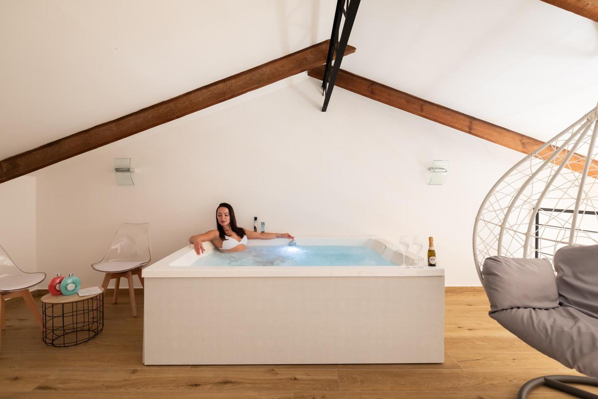 Yourhome - Lidia Rooms & Suites ซอร์เรนโต ภายนอก รูปภาพ